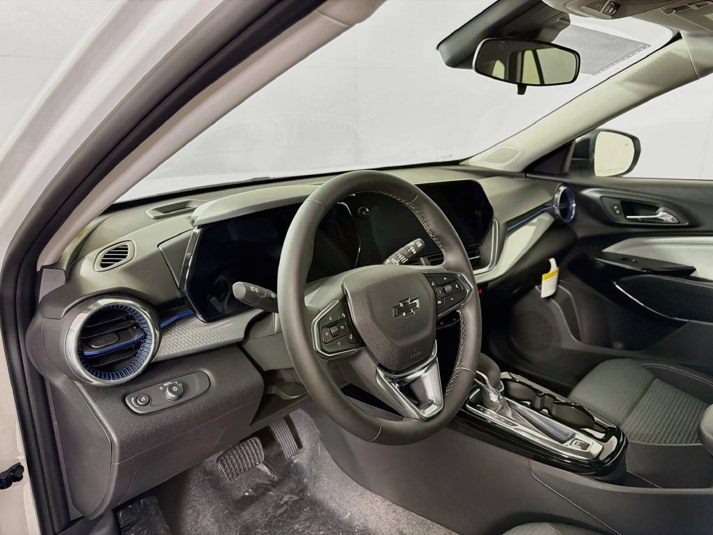 New 2026 Chevrolet Trax LT w/ Driver Confidence Package FWD image 10