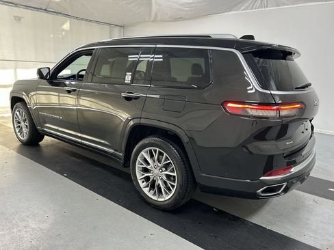 Used 2023 Jeep Grand Cherokee L Summit w/ Advanced Protech Group IV AWD/4WD image 7
