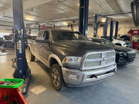 Used 2014 RAM 3500 Laramie image 4