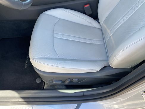 Used 2023 Hyundai Sonata Limited FWD image 15