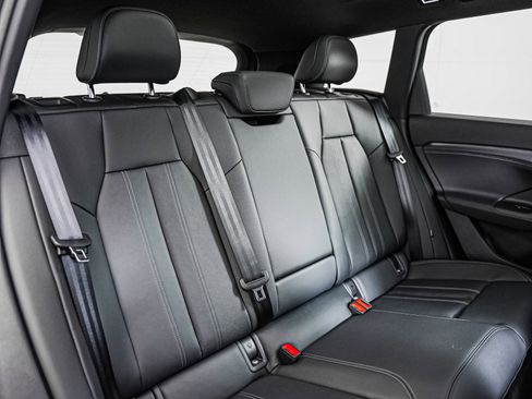 New 2027 Audi Q6 e-tron Premium Plus AWD/4WD image 13
