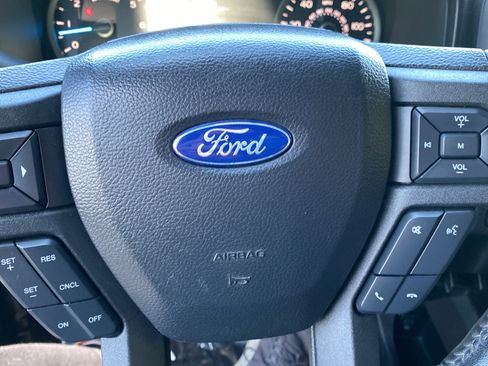 Used 2019 Ford F150 XLT w/ Equipment Group 302A Luxury AWD/4WD image 15