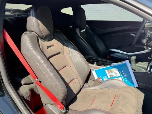 Used 2017 Chevrolet Camaro ZL1 RWD image 11