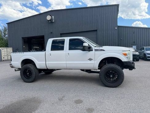 Used 2015 Ford F250 Platinum w/ FX4 Off-Road Package AWD/4WD image 8