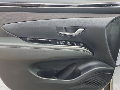 Used 2022 Hyundai Tucson Limited image 16