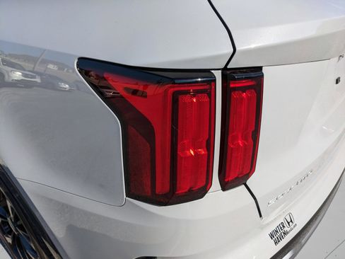Used 2023 Kia Sorento SX image 36