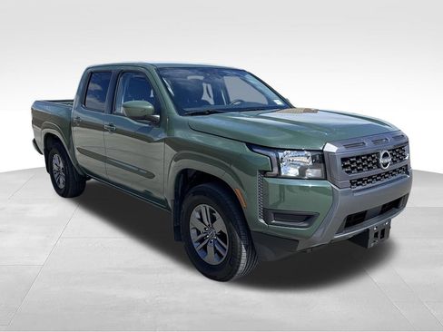 Used 2025 Nissan Frontier SV RWD image 5