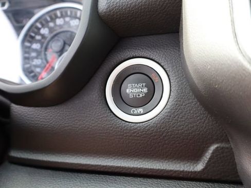 Used 2023 RAM 1500 Big Horn AWD/4WD image 18