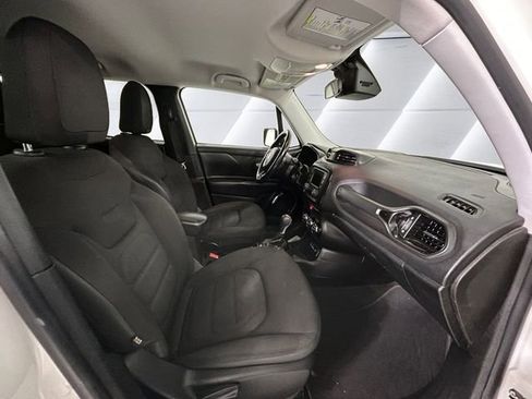 Used 2017 Jeep Renegade Altitude image 13