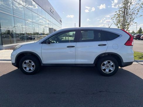 Used 2015 Honda CR-V LX image 3