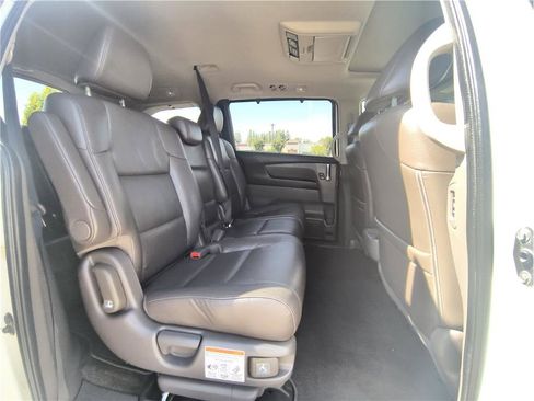 Used 2014 Honda Odyssey Touring image 16