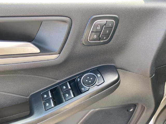 Used 2024 Ford Escape Platinum AWD/4WD image 18