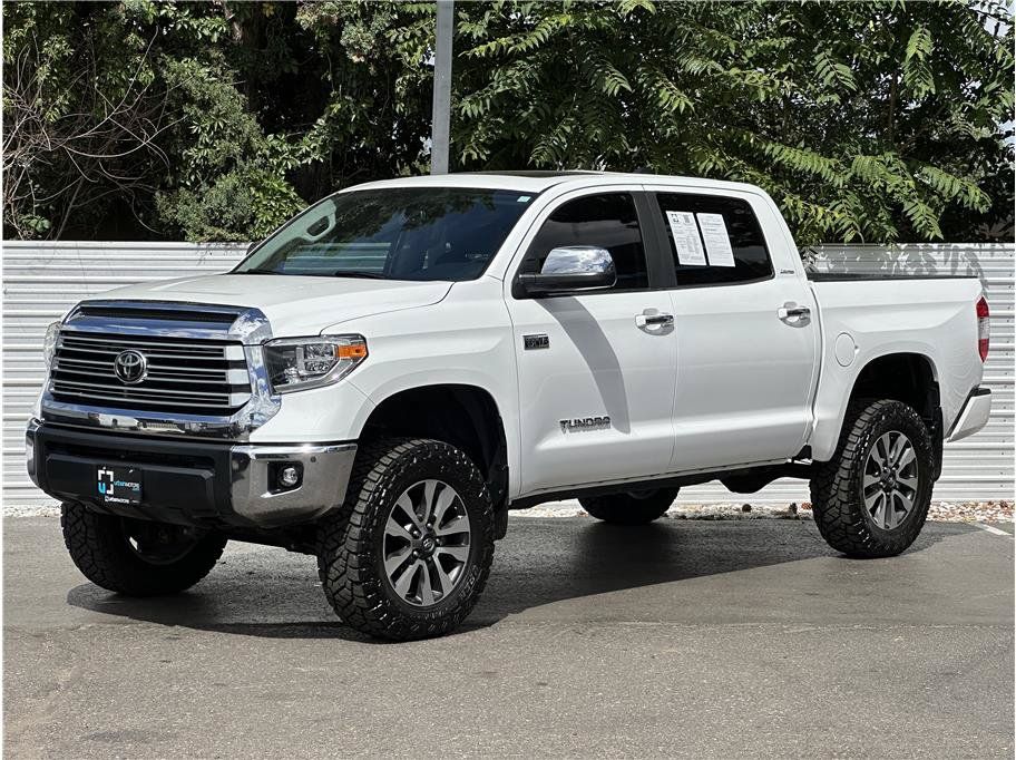 Used 2021 Toyota Tundra Limited w/ Limited Premium Package AWD/4WD image 8