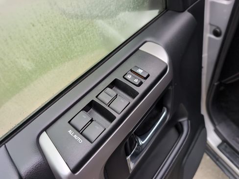 Certified 2024 Toyota 4Runner SR5 AWD/4WD image 15