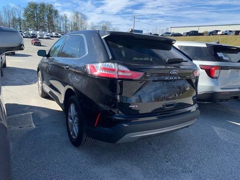 Used 2023 Ford Edge SEL image 13