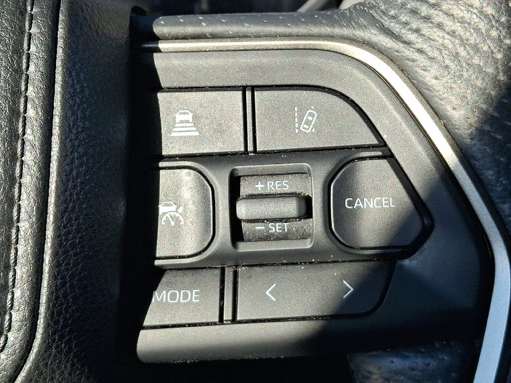 Certified 2025 Toyota Tundra Limited AWD/4WD image 22