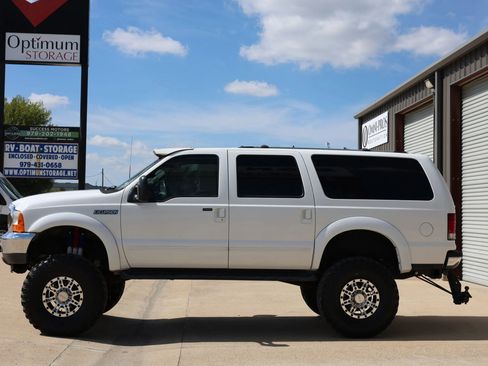 Used 2000 Ford Excursion XLT image 8