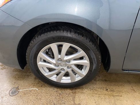 Used 2012 MAZDA MAZDA3 i Touring FWD image 18