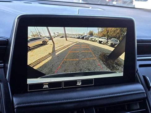 Used 2021 Chevrolet Tahoe LT RWD image 14