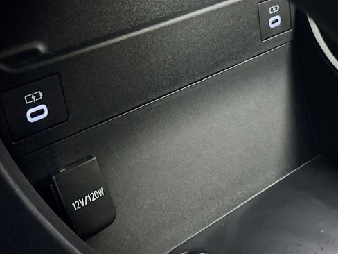 Used 2024 Subaru Solterra AWD/4WD image 26
