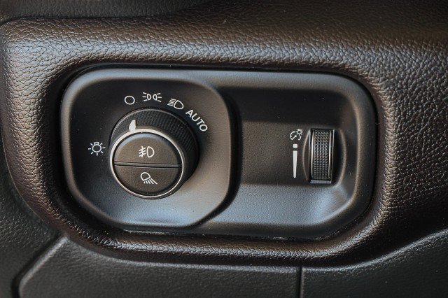 Used 2024 RAM 2500 Big Horn AWD/4WD image 25
