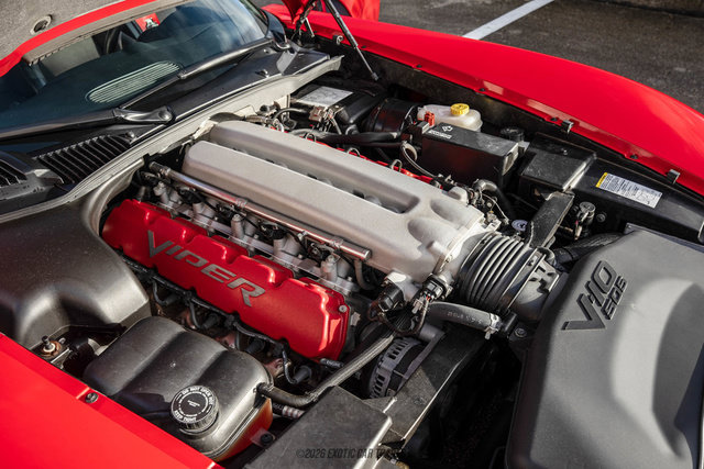 Used 2003 Dodge Viper SRT-10 RWD image 25
