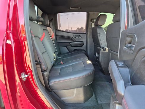Used 2024 Chevrolet Colorado Z71 w/ Z71 Convenience Package 2 AWD/4WD image 19