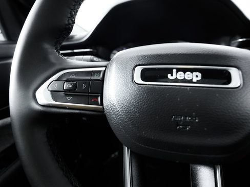 Used 2023 Jeep Compass Latitude w/ Sun and Sound Group AWD/4WD image 35