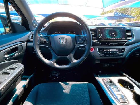 Used 2024 Honda Ridgeline Sport image 6