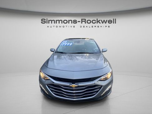 Used 2024 Chevrolet Malibu LT image 2