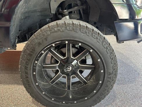 Used 2021 Ford F150 Platinum w/ FX4 Off-Road Package AWD/4WD image 7