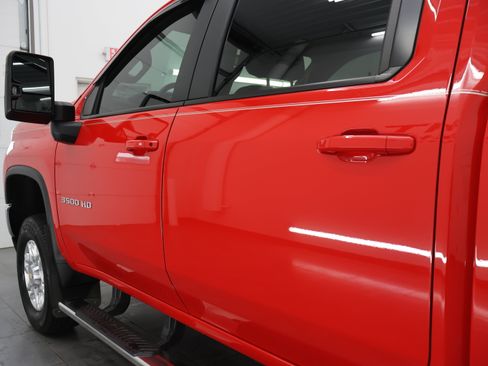 Used 2023 Chevrolet Silverado 3500 LT w/ All Star Edition AWD/4WD image 32