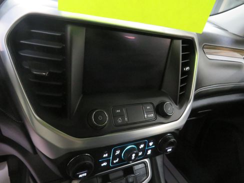 Used 2023 GMC Acadia SLE w/ Driver Convenience Package image 15