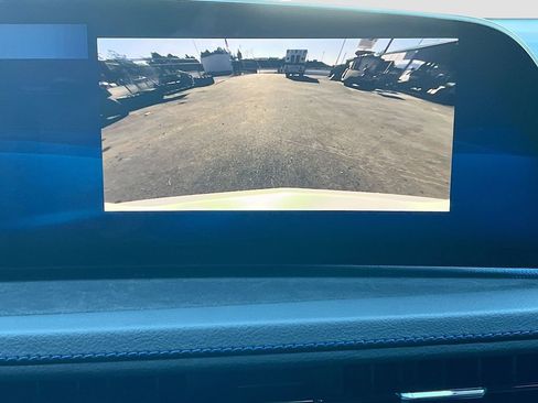 Used 2024 Cadillac XT4 Sport image 14