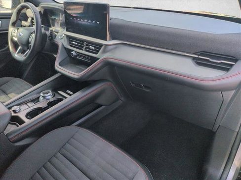 Used 2025 Ford Explorer ST-Line w/ ST-Line Street Pack image 22