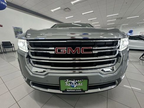 Certified 2023 GMC Acadia SLE w/ Driver Convenience Package image 32