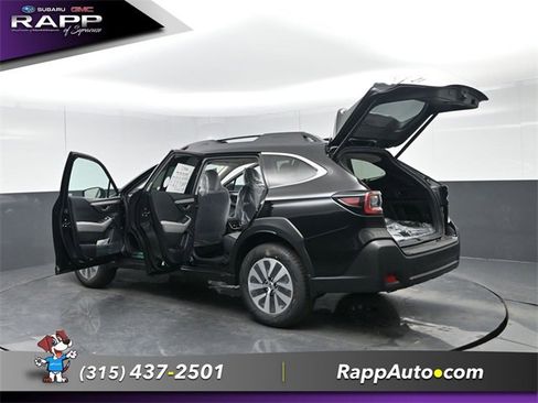 Used 2025 Subaru Outback Premium image 30