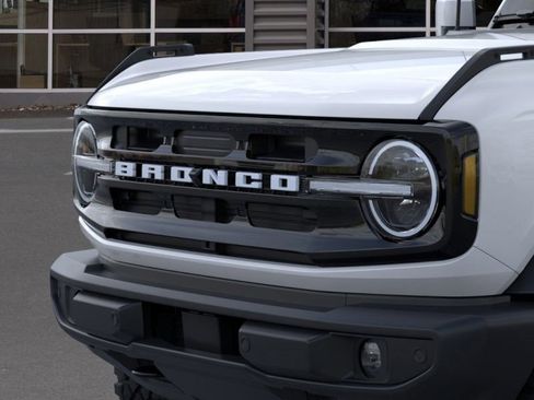 New 2025 Ford Bronco Outer Banks w/ Sasquatch Package image 19