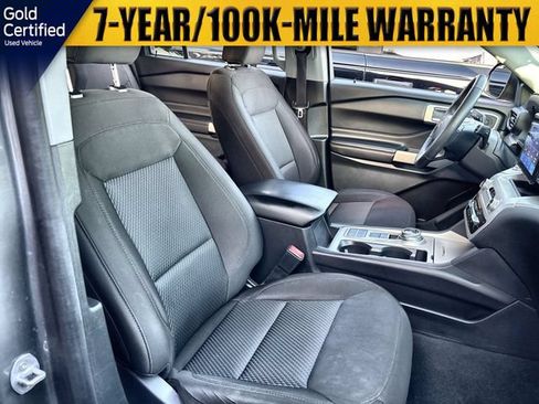 Used 2024 Ford Explorer XLT RWD image 34
