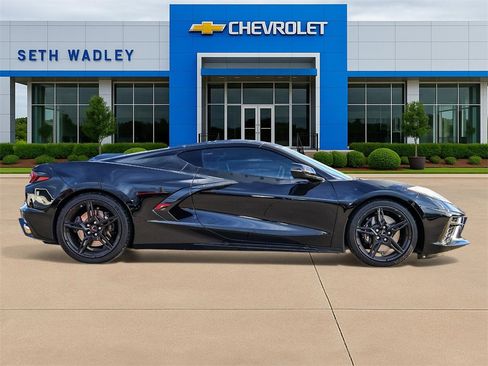 Used 2023 Chevrolet Corvette Stingray Coupe w/ Z51 Performance Package image 5