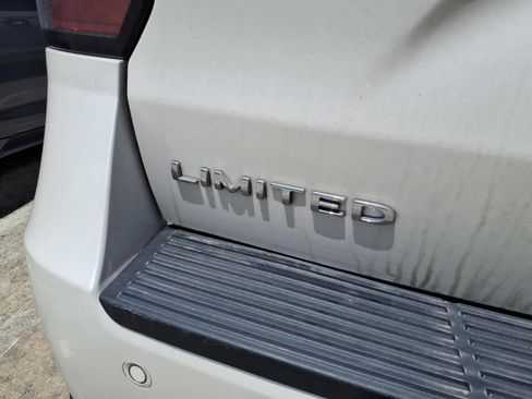 Used 2019 Ford Expedition Limited w/ Texas Edition Package RWD image 9