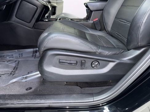 Used 2017 Honda CR-V EX-L image 6