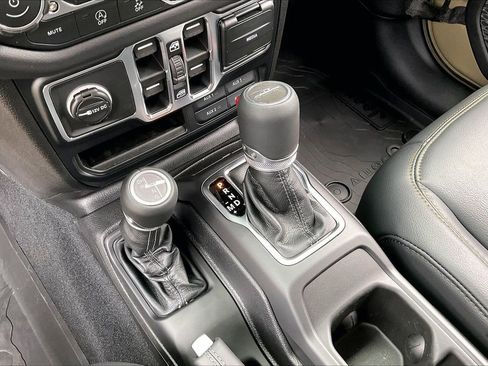 New 2026 Jeep Gladiator Mojave AWD/4WD image 28