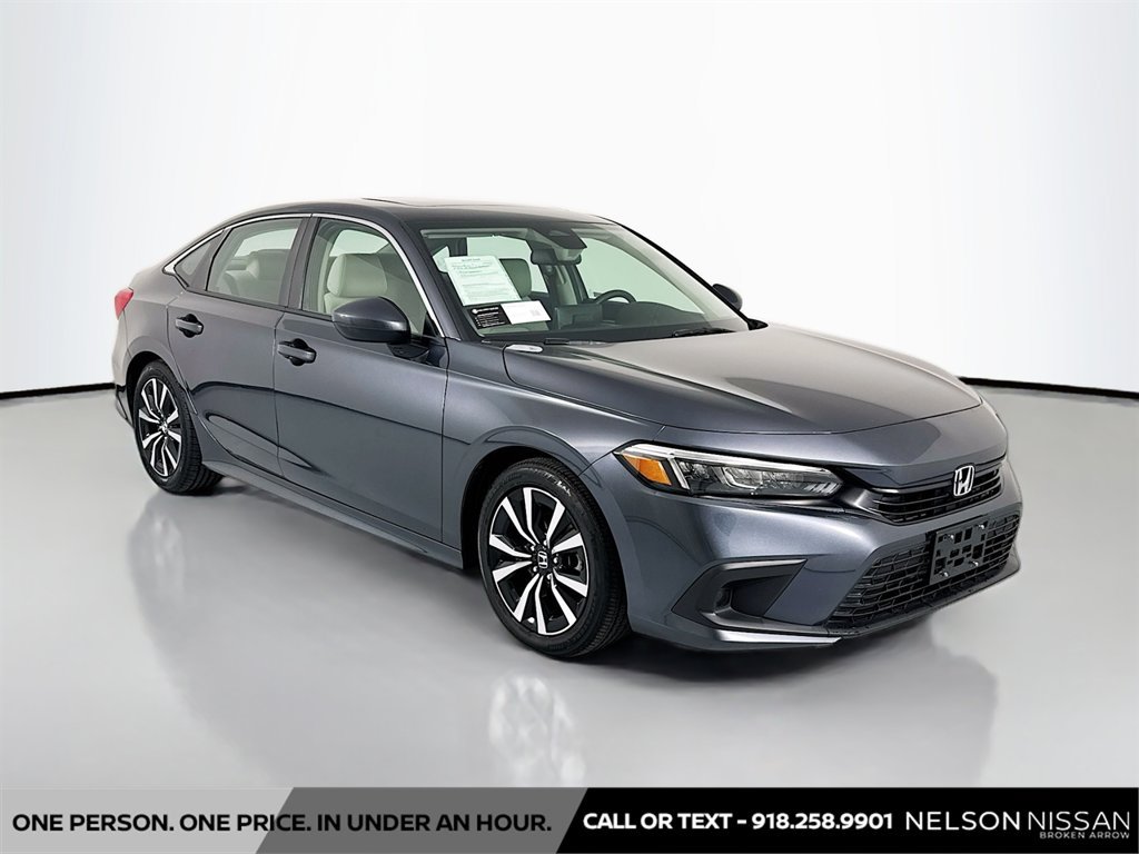 Used 2023 Honda Civic EX image 3