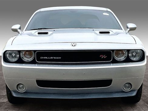 Used 2009 Dodge Challenger R/T image 5