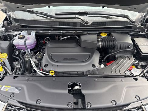 New 2026 Chrysler Pacifica Pinnacle image 34