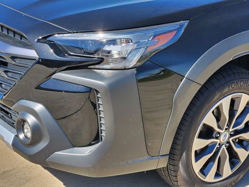 Certified 2025 Subaru Outback Limited image 9