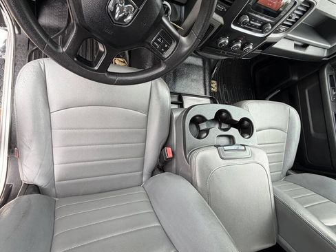 Used 2018 RAM 2500 Tradesman w/ Chrome Appearance Group RWD image 10