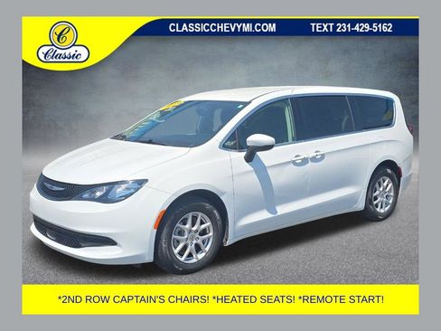 Used 2023 Chrysler Voyager LX FWD image 1