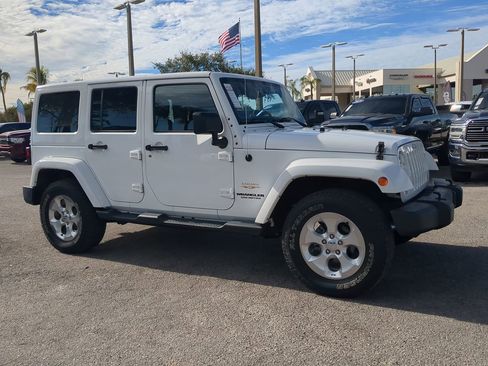 Used 2014 Jeep Wrangler Unlimited Sahara w/ Connectivity Group image 2